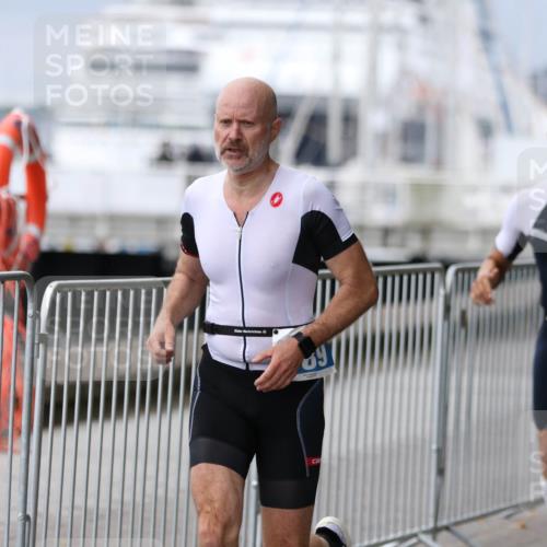 16.08.2026 - KN Förde Triathlon 2026 Antke Förster http://msf.ph/oto/10006550 16.08.2026 12:04:08 Laufen  meine-sportfotos.de