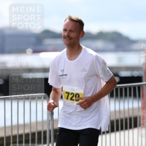 16.08.2026 - KN Förde Triathlon 2026 Antke Förster http://msf.ph/oto/10006563 16.08.2026 13:47:51 Laufen 729 meine-sportfotos.de