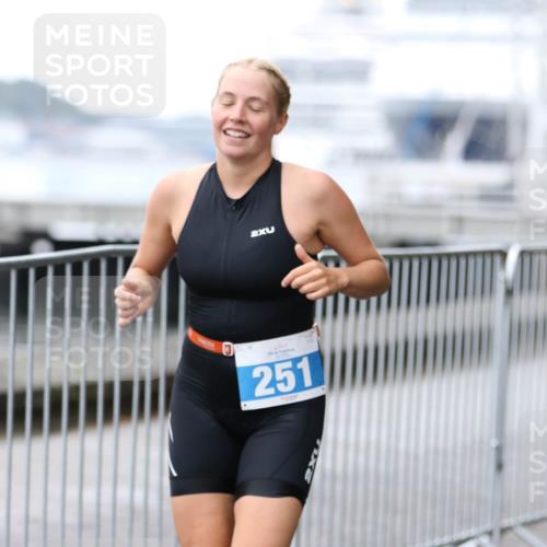 16.08.2026 - KN Förde Triathlon 2026 Antke Förster http://msf.ph/oto/10006573 16.08.2026 10:23:25 Laufen 2, 251 meine-sportfotos.de