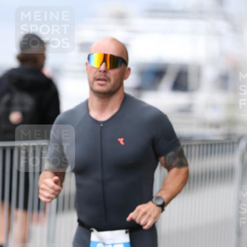 16.08.2026 - KN Förde Triathlon 2026 Antke Förster http://msf.ph/oto/10006583 16.08.2026 12:04:30 Laufen 377 meine-sportfotos.de