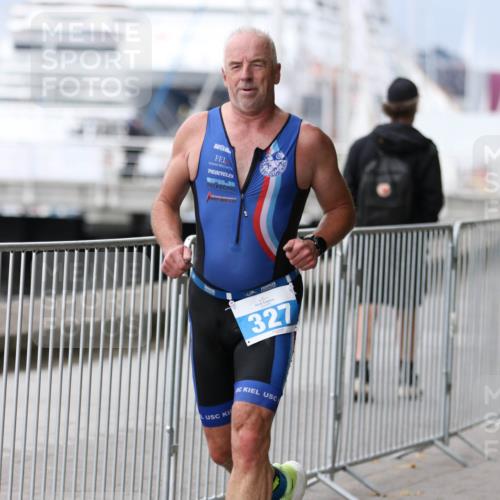 16.08.2026 - KN Förde Triathlon 2026 Antke Förster http://msf.ph/oto/10006610 16.08.2026 12:04:39 Laufen 327 meine-sportfotos.de