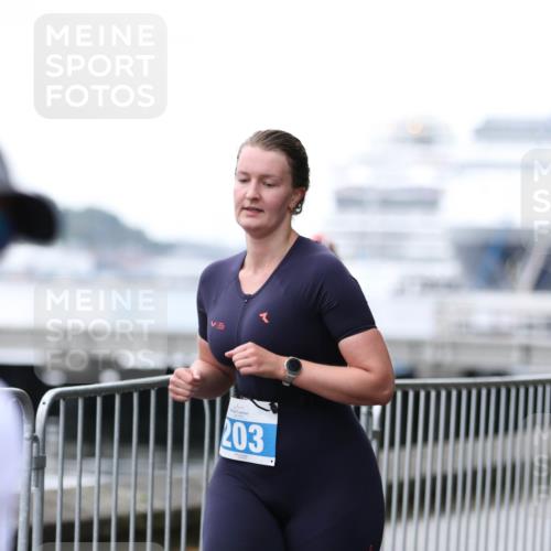 16.08.2026 - KN Förde Triathlon 2026 Antke Förster http://msf.ph/oto/10006624 16.08.2026 10:23:58 Laufen 203 meine-sportfotos.de