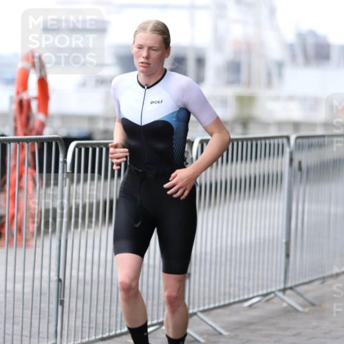 16.08.2026 - KN Förde Triathlon 2026 Antke Förster http://msf.ph/oto/10006639 16.08.2026 10:24:03 Laufen  meine-sportfotos.de