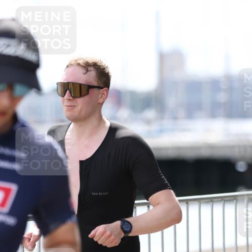 16.08.2026 - KN Förde Triathlon 2026 Antke Förster http://msf.ph/oto/10006644 16.08.2026 13:48:32 Laufen 561 meine-sportfotos.de