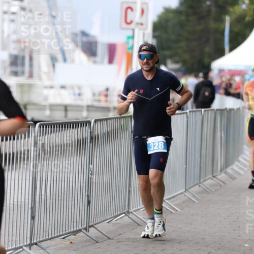 16.08.2026 - KN Förde Triathlon 2026 Antke Förster http://msf.ph/oto/10006688 16.08.2026 12:05:10 Laufen 328 meine-sportfotos.de