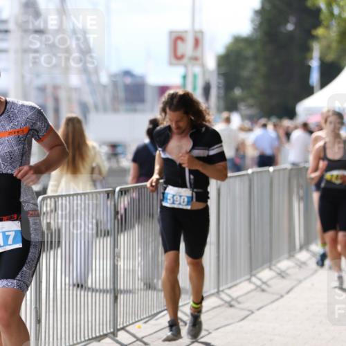 16.08.2026 - KN Förde Triathlon 2026 Antke Förster http://msf.ph/oto/10006698 16.08.2026 13:48:54 Laufen 17, 590 meine-sportfotos.de