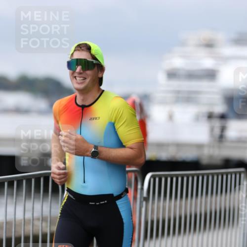 16.08.2026 - KN Förde Triathlon 2026 Antke Förster http://msf.ph/oto/10006712 16.08.2026 12:05:17 Laufen 3 meine-sportfotos.de