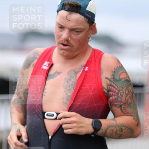 16.08.2026 - KN Förde Triathlon 2026 Antke Förster http://msf.ph/oto/10006760 16.08.2026 12:05:36 Laufen 46, 608 meine-sportfotos.de