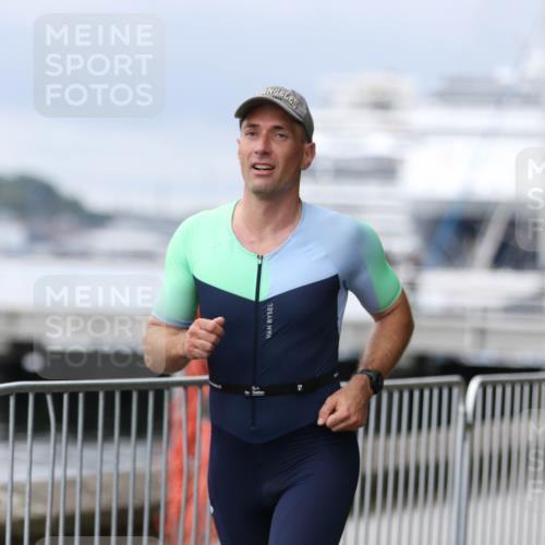 16.08.2026 - KN Förde Triathlon 2026 Antke Förster http://msf.ph/oto/10006766 16.08.2026 12:05:42 Laufen  meine-sportfotos.de