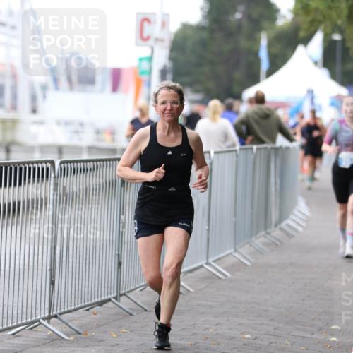 16.08.2026 - KN Förde Triathlon 2026 Antke Förster http://msf.ph/oto/10006777 16.08.2026 10:25:26 Laufen  meine-sportfotos.de