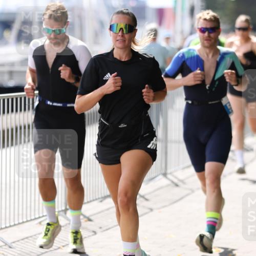 16.08.2026 - KN Förde Triathlon 2026 Antke Förster http://msf.ph/oto/10006803 16.08.2026 13:49:40 Laufen  meine-sportfotos.de