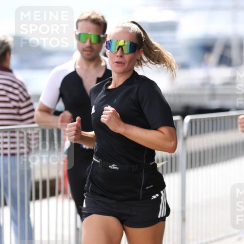 16.08.2026 - KN Förde Triathlon 2026 Antke Förster http://msf.ph/oto/10006806 16.08.2026 13:49:41 Laufen  meine-sportfotos.de