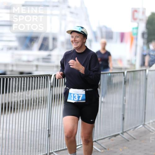 16.08.2026 - KN Förde Triathlon 2026 Antke Förster http://msf.ph/oto/10006819 16.08.2026 10:25:37 Laufen 137 meine-sportfotos.de