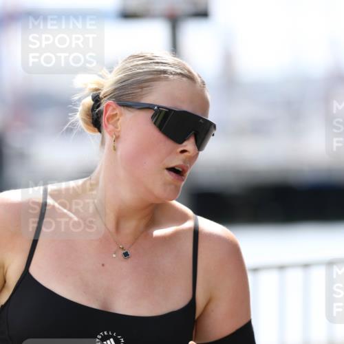 16.08.2026 - KN Förde Triathlon 2026 Antke Förster http://msf.ph/oto/10006830 16.08.2026 13:49:47 Laufen  meine-sportfotos.de