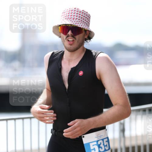 16.08.2026 - KN Förde Triathlon 2026 Antke Förster http://msf.ph/oto/10006842 16.08.2026 13:49:50 Laufen 535 meine-sportfotos.de