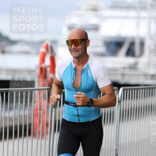 16.08.2026 - KN Förde Triathlon 2026 Antke Förster http://msf.ph/oto/10006871 16.08.2026 12:06:25 Laufen  meine-sportfotos.de