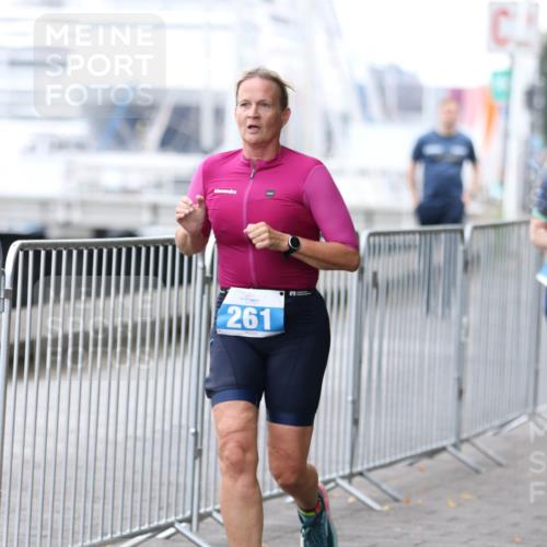 16.08.2026 - KN Förde Triathlon 2026 Antke Förster http://msf.ph/oto/10006873 16.08.2026 10:25:53 Laufen 261 meine-sportfotos.de