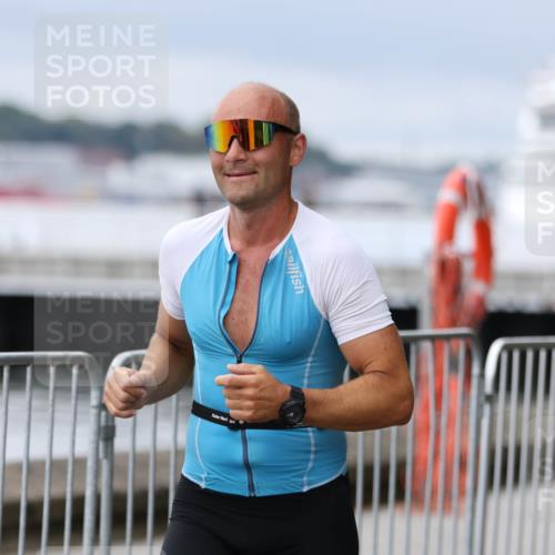 16.08.2026 - KN Förde Triathlon 2026 Antke Förster http://msf.ph/oto/10006874 16.08.2026 12:06:25 Laufen  meine-sportfotos.de
