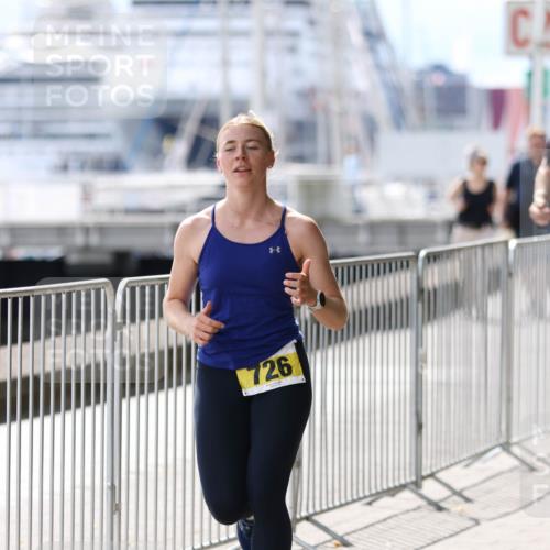 16.08.2026 - KN Förde Triathlon 2026 Antke Förster http://msf.ph/oto/10006920 16.08.2026 13:50:30 Laufen 726 meine-sportfotos.de