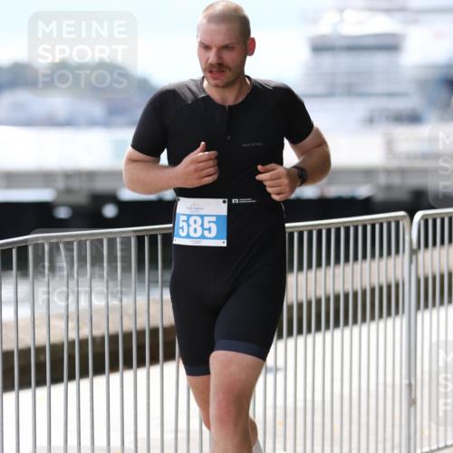 16.08.2026 - KN Förde Triathlon 2026 Antke Förster http://msf.ph/oto/10006932 16.08.2026 13:50:34 Laufen 585 meine-sportfotos.de