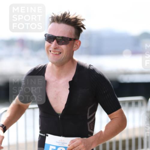 16.08.2026 - KN Förde Triathlon 2026 Antke Förster http://msf.ph/oto/10006941 16.08.2026 13:50:36 Laufen 568 meine-sportfotos.de