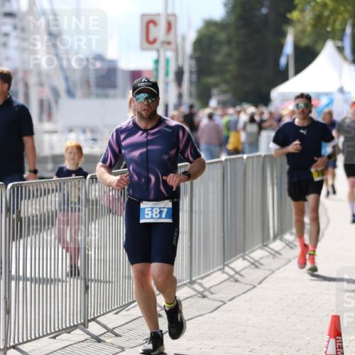 16.08.2026 - KN Förde Triathlon 2026 Antke Förster http://msf.ph/oto/10006950 16.08.2026 13:50:50 Laufen 587 meine-sportfotos.de