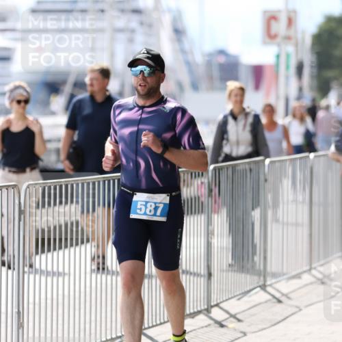 16.08.2026 - KN Förde Triathlon 2026 Antke Förster http://msf.ph/oto/10006953 16.08.2026 13:50:51 Laufen 587 meine-sportfotos.de