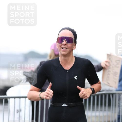 16.08.2026 - KN Förde Triathlon 2026 Antke Förster http://msf.ph/oto/10006972 16.08.2026 10:26:34 Laufen  meine-sportfotos.de