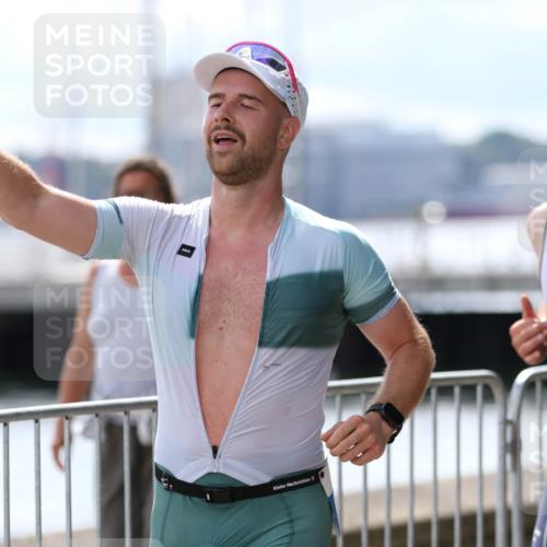 16.08.2026 - KN Förde Triathlon 2026 Antke Förster http://msf.ph/oto/10007010 16.08.2026 13:51:13 Laufen  meine-sportfotos.de
