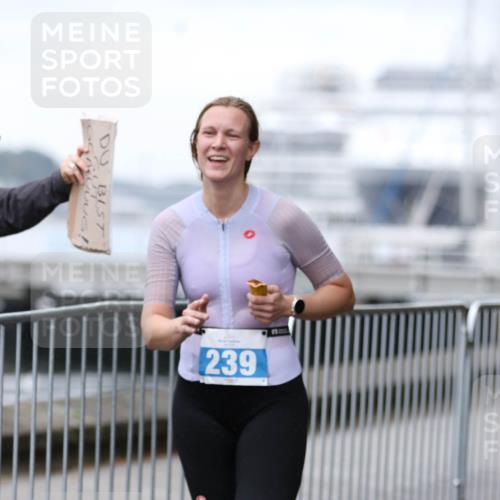 16.08.2026 - KN Förde Triathlon 2026 Antke Förster http://msf.ph/oto/10007017 16.08.2026 10:26:49 Laufen 239 meine-sportfotos.de