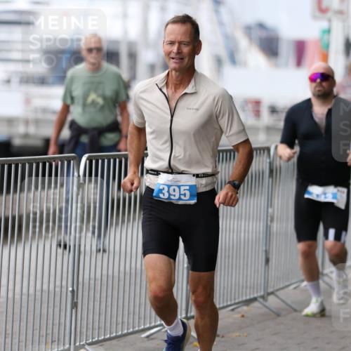 16.08.2026 - KN Förde Triathlon 2026 Antke Förster http://msf.ph/oto/10007051 16.08.2026 12:07:28 Laufen 395 meine-sportfotos.de