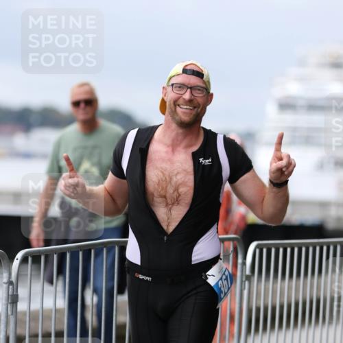 16.08.2026 - KN Förde Triathlon 2026 Antke Förster http://msf.ph/oto/10007084 16.08.2026 12:07:37 Laufen 496 meine-sportfotos.de