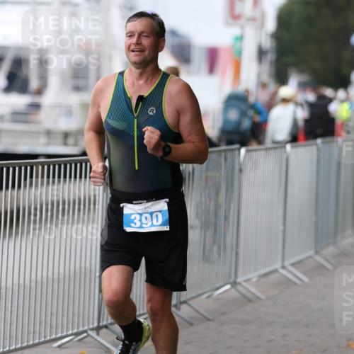 16.08.2026 - KN Förde Triathlon 2026 Antke Förster http://msf.ph/oto/10007114 16.08.2026 12:07:51 Laufen 390 meine-sportfotos.de