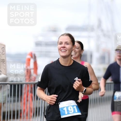 16.08.2026 - KN Förde Triathlon 2026 Antke Förster http://msf.ph/oto/10007146 16.08.2026 10:27:53 Laufen 191 meine-sportfotos.de