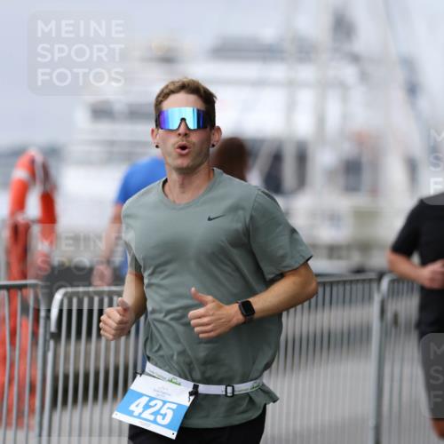 16.08.2026 - KN Förde Triathlon 2026 Antke Förster http://msf.ph/oto/10007240 16.08.2026 12:08:38 Laufen 425 meine-sportfotos.de