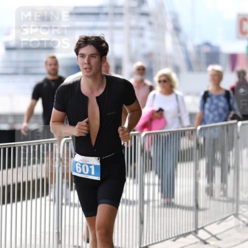 16.08.2026 - KN Förde Triathlon 2026 Antke Förster http://msf.ph/oto/10007265 16.08.2026 13:53:23 Laufen 601 meine-sportfotos.de