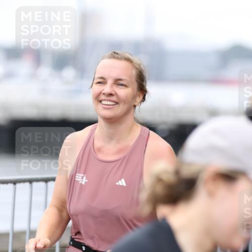 16.08.2026 - KN Förde Triathlon 2026 Antke Förster http://msf.ph/oto/10007335 16.08.2026 10:29:23 Laufen  meine-sportfotos.de