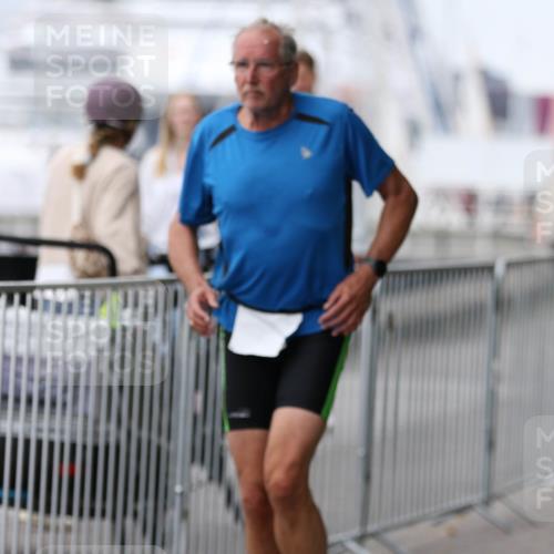 16.08.2026 - KN Förde Triathlon 2026 Antke Förster http://msf.ph/oto/10007390 16.08.2026 12:09:47 Laufen  meine-sportfotos.de