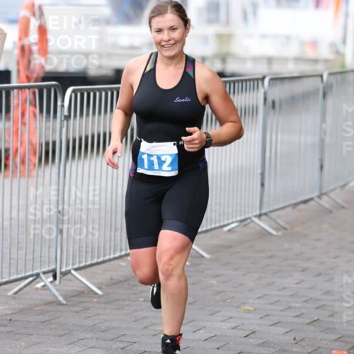 16.08.2026 - KN Förde Triathlon 2026 Antke Förster http://msf.ph/oto/10007398 16.08.2026 10:29:55 Laufen 112, 3 meine-sportfotos.de