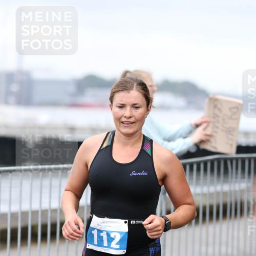 16.08.2026 - KN Förde Triathlon 2026 Antke Förster http://msf.ph/oto/10007404 16.08.2026 10:29:56 Laufen 112 meine-sportfotos.de