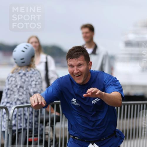 16.08.2026 - KN Förde Triathlon 2026 Antke Förster http://msf.ph/oto/10007414 16.08.2026 12:09:53 Laufen 385 meine-sportfotos.de