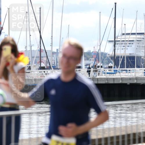 16.08.2026 - KN Förde Triathlon 2026 Antke Förster http://msf.ph/oto/10007448 16.08.2026 13:55:09 Laufen  meine-sportfotos.de
