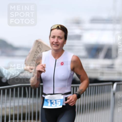 16.08.2026 - KN Förde Triathlon 2026 Antke Förster http://msf.ph/oto/10007455 16.08.2026 10:30:15 Laufen 135, 4683 meine-sportfotos.de