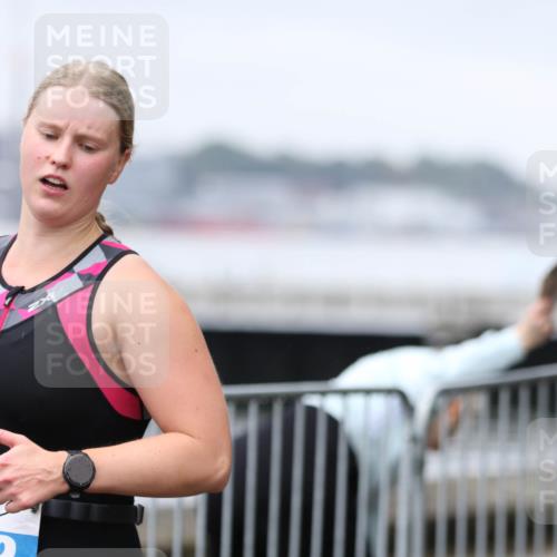 16.08.2026 - KN Förde Triathlon 2026 Antke Förster http://msf.ph/oto/10007470 16.08.2026 10:30:19 Laufen 2 meine-sportfotos.de