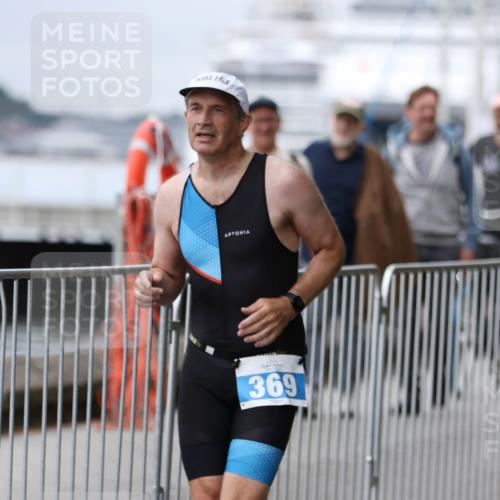16.08.2026 - KN Förde Triathlon 2026 Antke Förster http://msf.ph/oto/10007471 16.08.2026 12:10:11 Laufen 369 meine-sportfotos.de