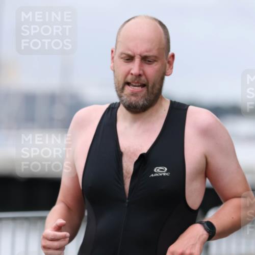 16.08.2026 - KN Förde Triathlon 2026 Antke Förster http://msf.ph/oto/10007510 16.08.2026 12:10:42 Laufen 0 meine-sportfotos.de