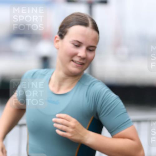16.08.2026 - KN Förde Triathlon 2026 Antke Förster http://msf.ph/oto/10007551 16.08.2026 10:30:58 Laufen 232 meine-sportfotos.de