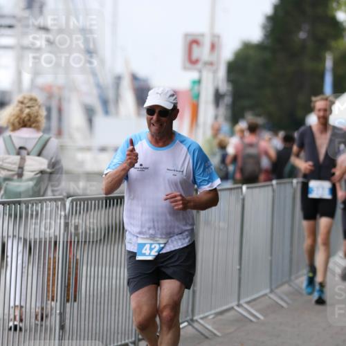 16.08.2026 - KN Förde Triathlon 2026 Antke Förster http://msf.ph/oto/10007603 16.08.2026 12:11:45 Laufen 422 meine-sportfotos.de
