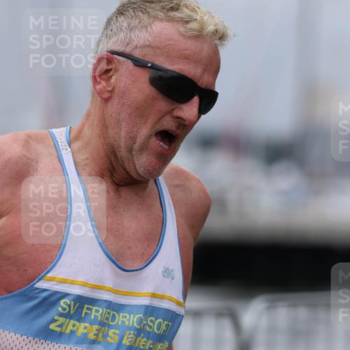 16.08.2026 - KN Förde Triathlon 2026 Antke Förster http://msf.ph/oto/10007624 16.08.2026 12:11:51 Laufen 2026 meine-sportfotos.de