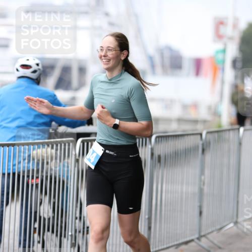 16.08.2026 - KN Förde Triathlon 2026 Antke Förster http://msf.ph/oto/10007632 16.08.2026 10:31:36 Laufen 04 meine-sportfotos.de